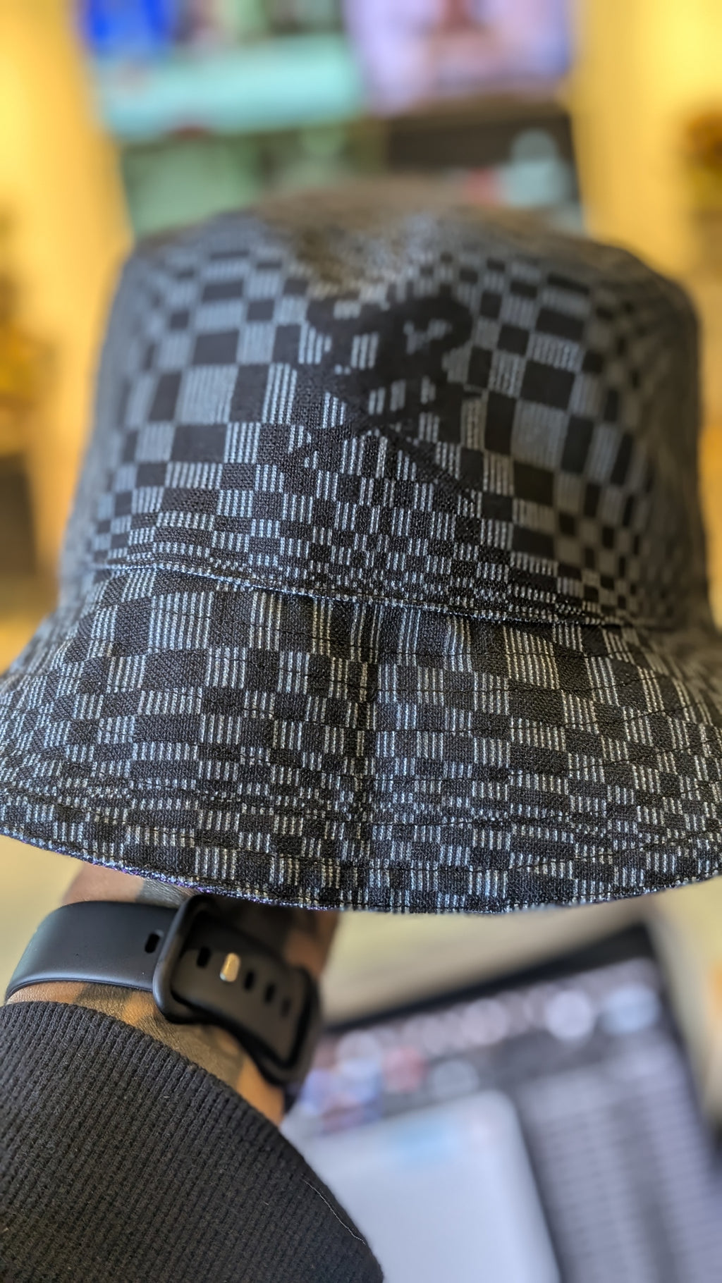 Binakol reversible bucket hat